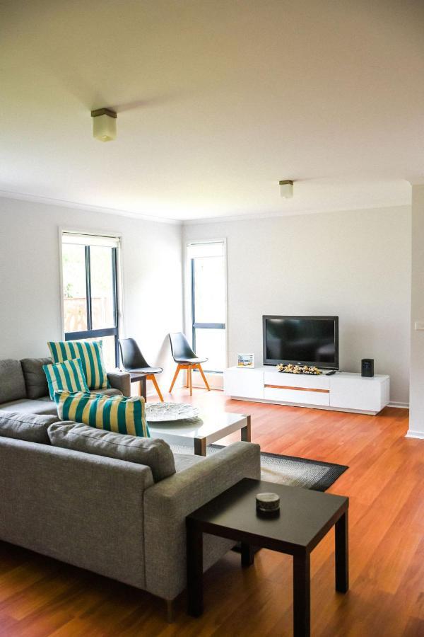 Demure Charm 4 Bedrooms ราย ภายนอก รูปภาพ