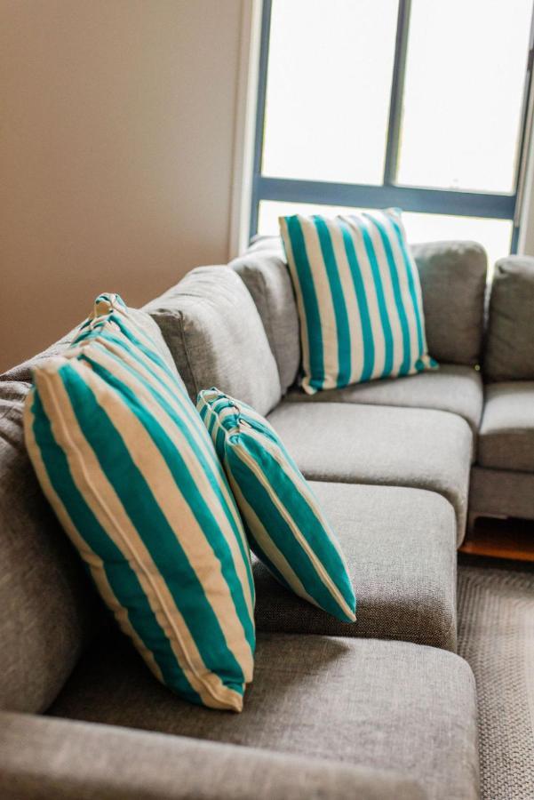 Demure Charm 4 Bedrooms ราย ภายนอก รูปภาพ