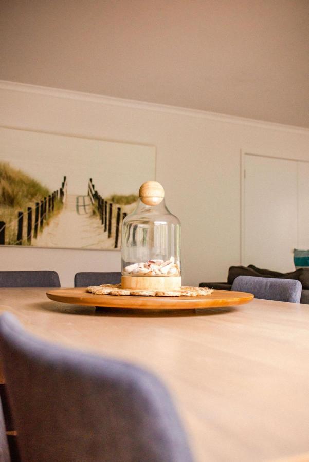 Demure Charm 4 Bedrooms ราย ภายนอก รูปภาพ