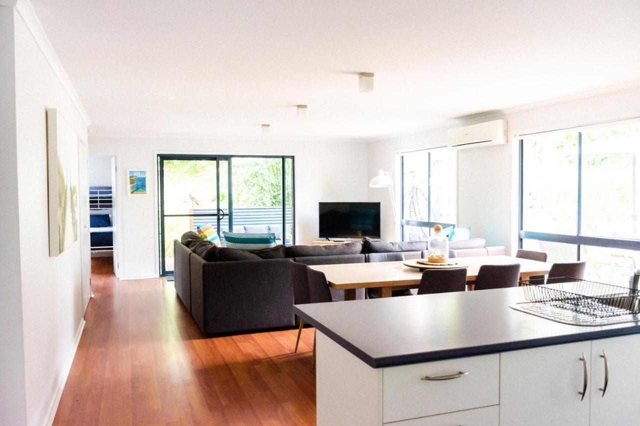 Demure Charm 4 Bedrooms ราย ภายนอก รูปภาพ
